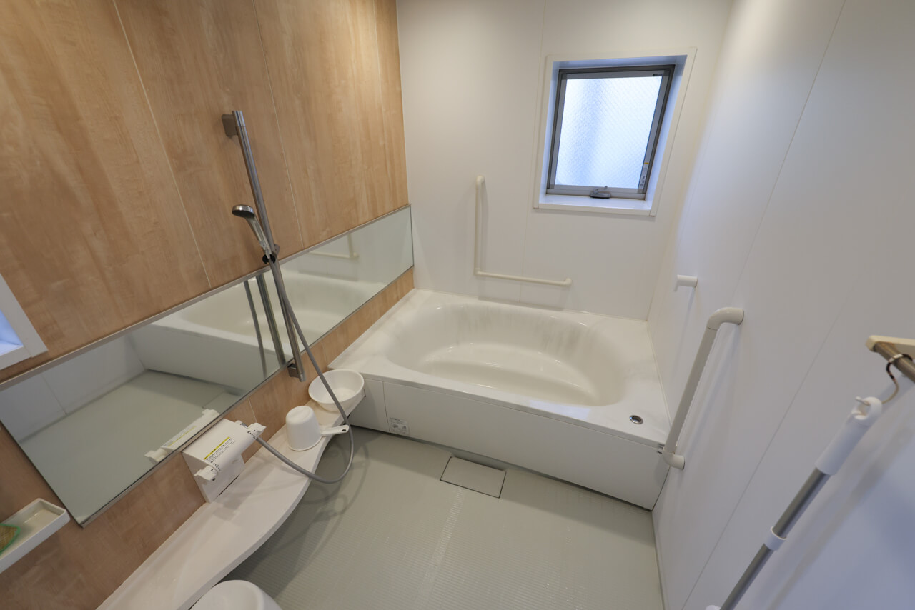 ゆったりとした浴室