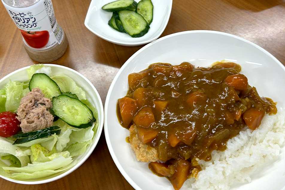 美味しそうな食事